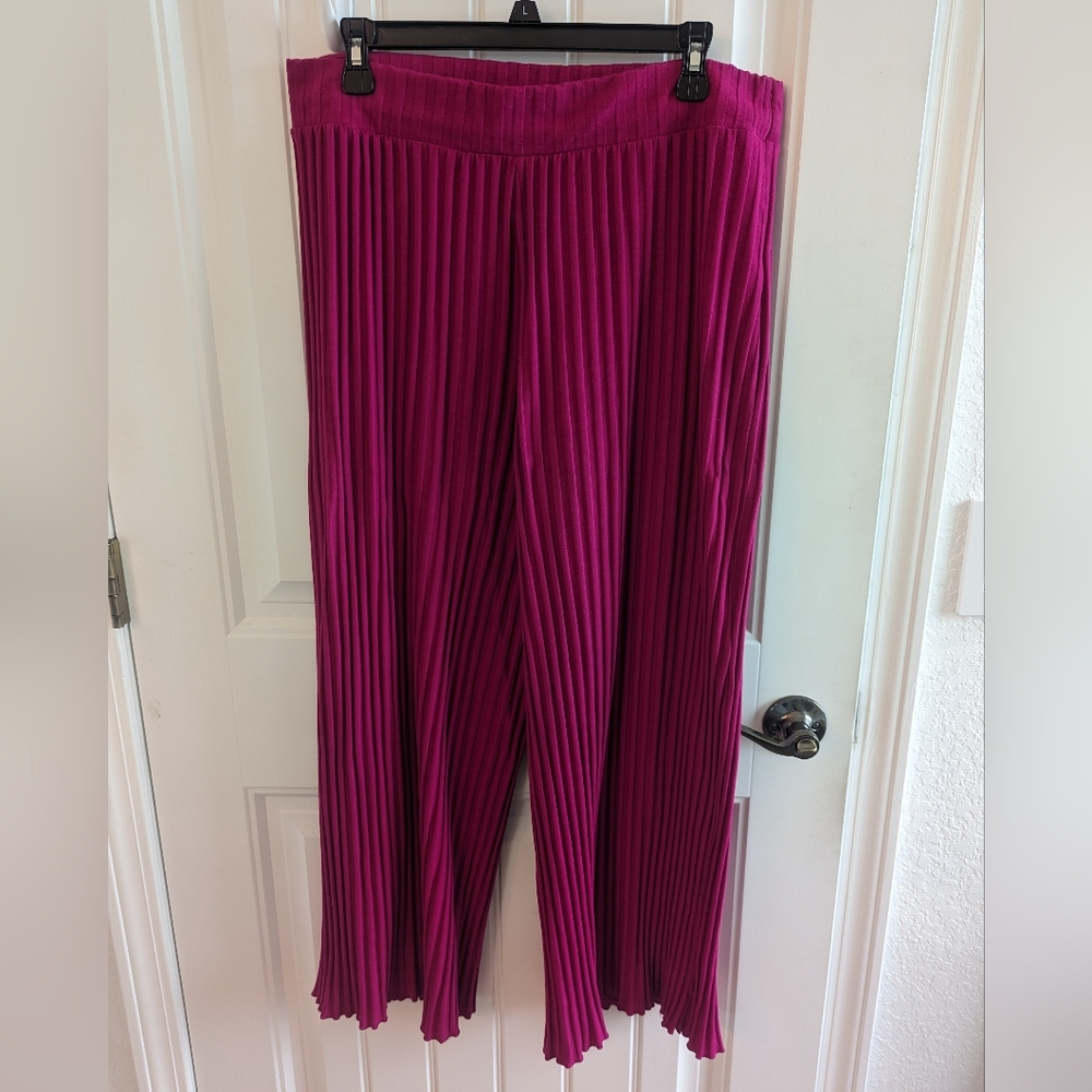 Wide Legged Elastic Pants